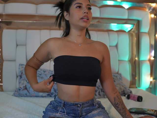 Kathamuller live cam on BongaCams