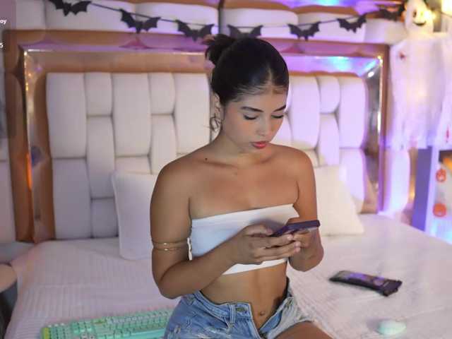 Kathamuller, en vivo ahora en BongaCams