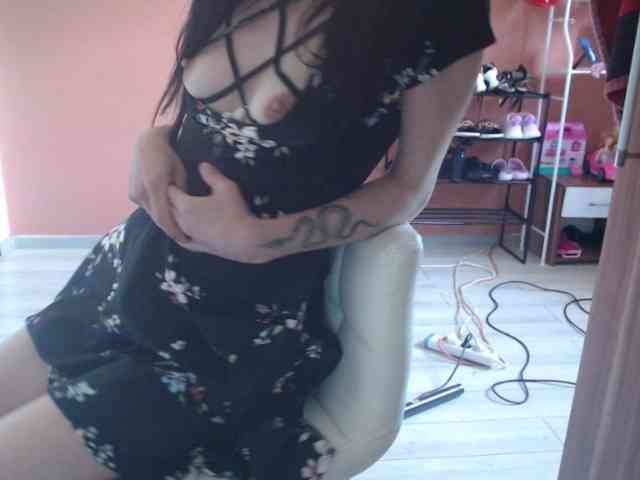 Chloe97 webcam