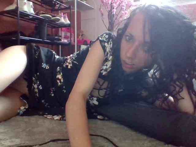 Chloe97 webcam