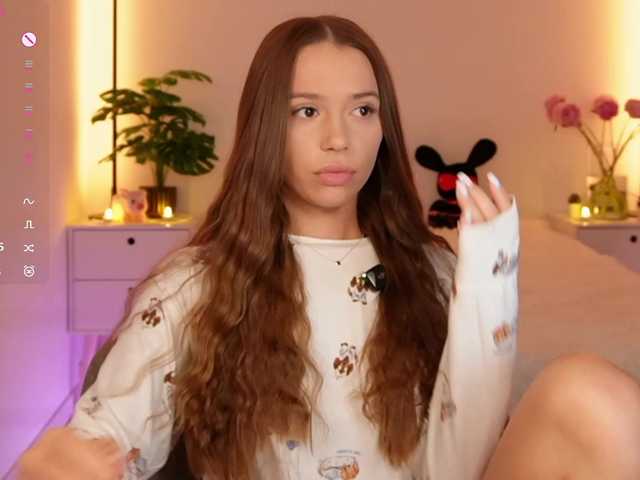 Myshastik live webcam show