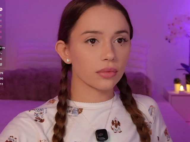 MaybeBabeTV live cam