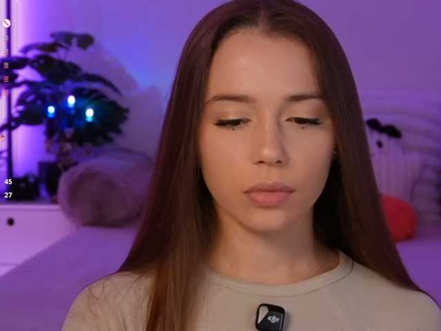 Домашний секс с MaybeBabeTV