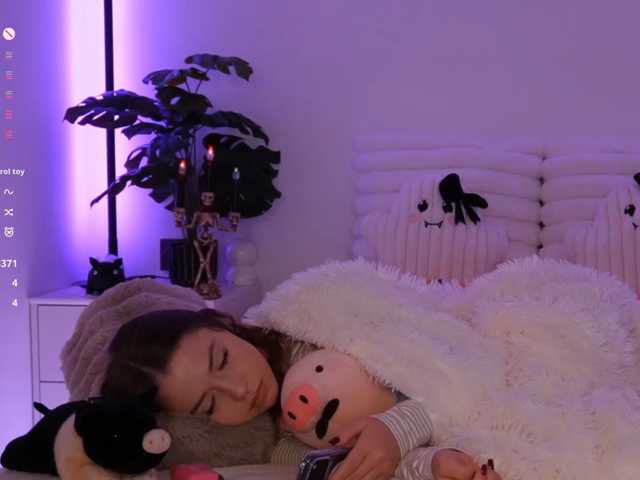 MaybeBabeTV live cam on BongaCams
