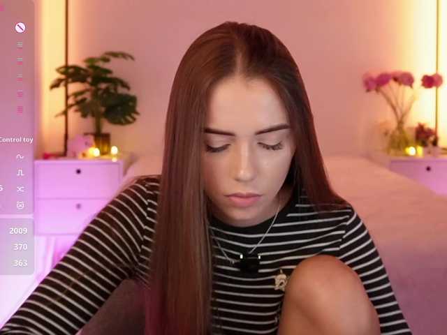 Myshastik live webcam show