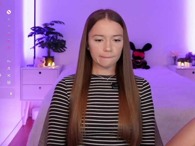 MaybeBabeTV live webcam show