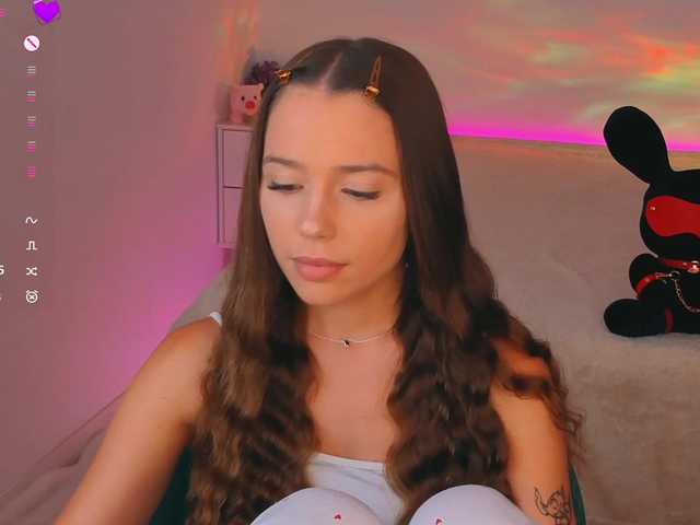 MaybeBabeTV live cam on BongaCams