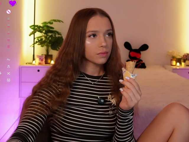 MaybeBabeTV live cam on BongaCams