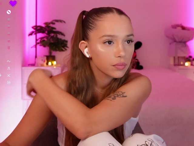 MaybeBabeTV live cam on BongaCams