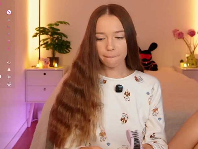 Myshastik live webcam show
