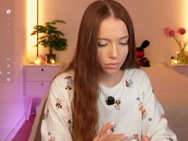 Myshastik live webcam show