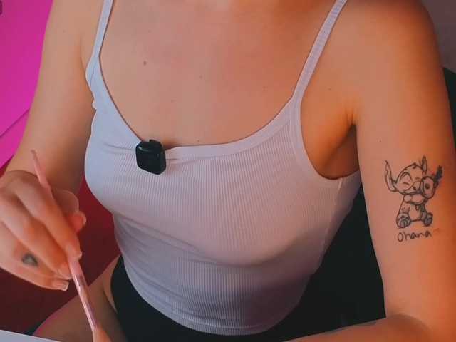 MaybeBabeTV's BongaCams show and profile