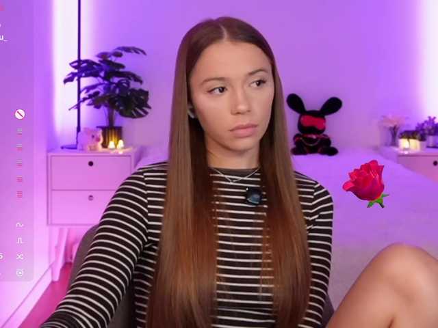 MaybeBabeTV live webcam show