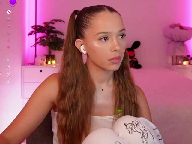MaybeBabeTV live cam on BongaCams