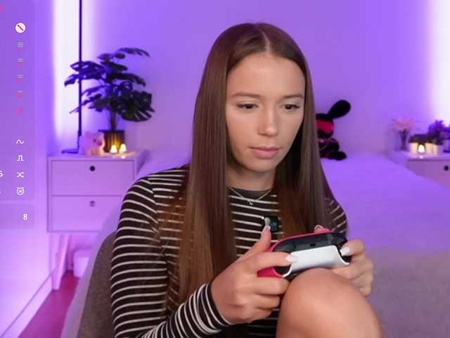 MaybeBabeTV live webcam show