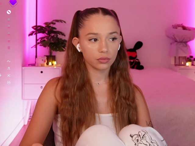 MaybeBabeTV live cam on BongaCams