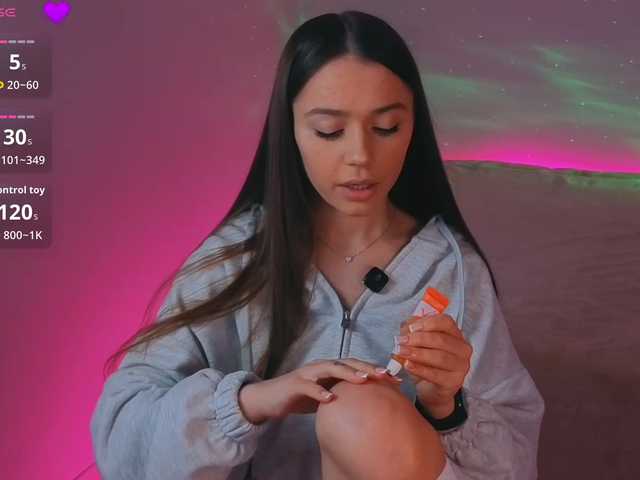 MaybeBabeTV's BongaCams show and profile