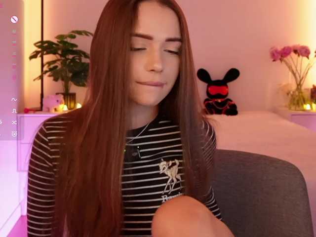 Myshastik live webcam show