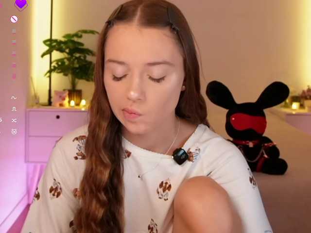 MaybeBabeTV live cam on BongaCams