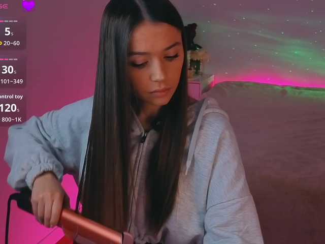 MaybeBabeTV's BongaCams show and profile