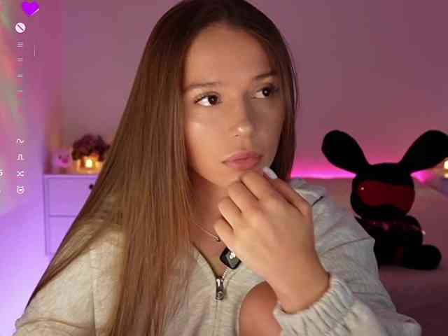 MaybeBabeTV Sex Cam Show