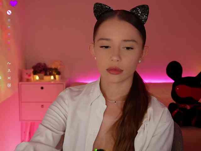 MaybeBabeTV Sex Cam Show