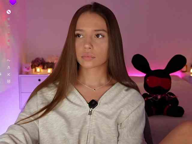 MaybeBabeTV Sex Cam Show