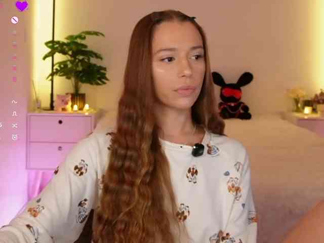 MaybeBabeTV Sex Cam Show