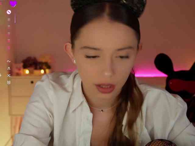 MaybeBabeTV Sex Cam Show