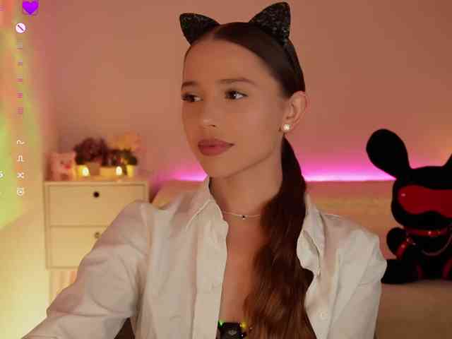 MaybeBabeTV Sex Cam Show