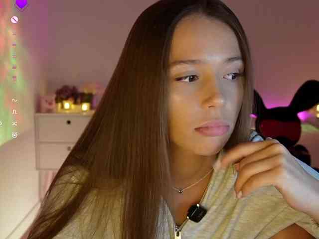 MaybeBabeTV Sex Cam Show