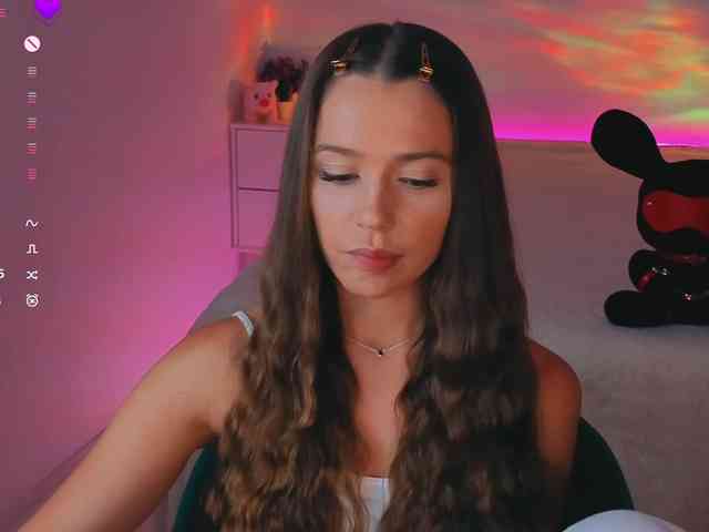 MaybeBabeTV Sex Cam Show