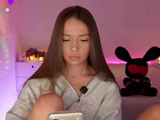 MaybeBabeTV Sex Cam Show