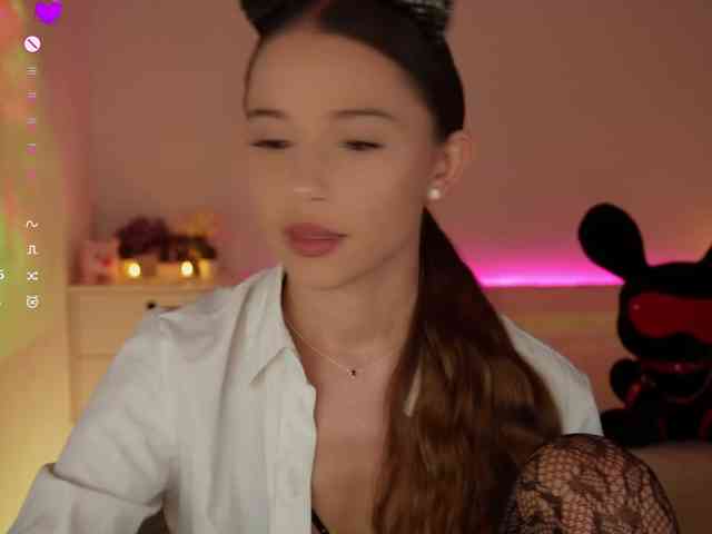 MaybeBabeTV Sex Cam Show