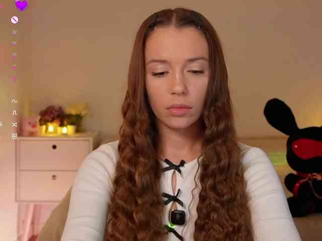 MaybeBabeTV Sex Cam Show