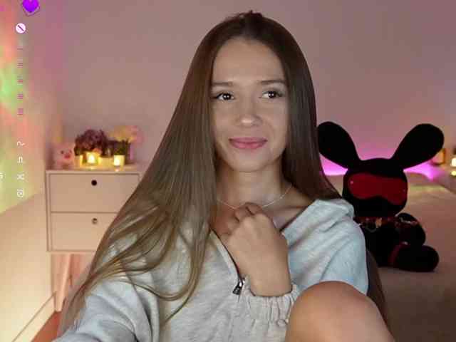MaybeBabeTV Sex Cam Show