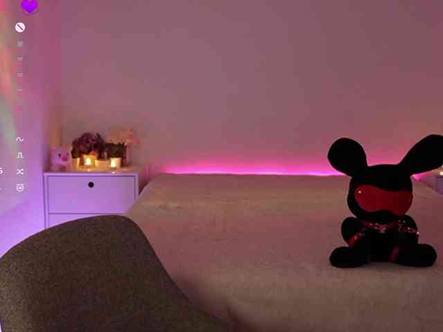 MaybeBabeTV Sex Cam Show