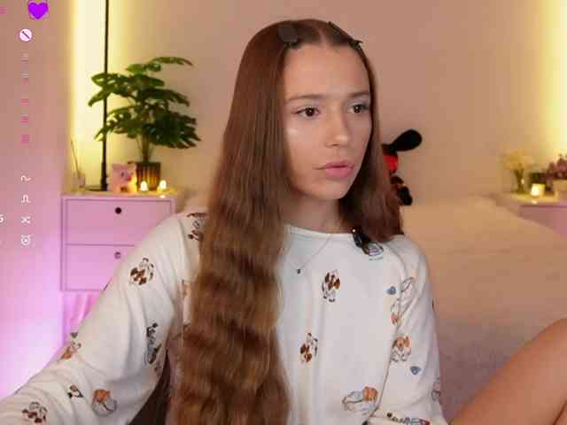 MaybeBabeTV Sex Cam Show