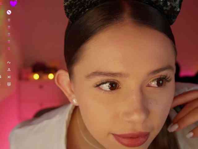 MaybeBabeTV Sex Cam Show