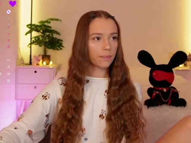 MaybeBabeTV Sex Cam Show