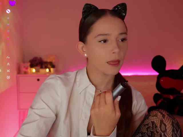 MaybeBabeTV Sex Cam Show