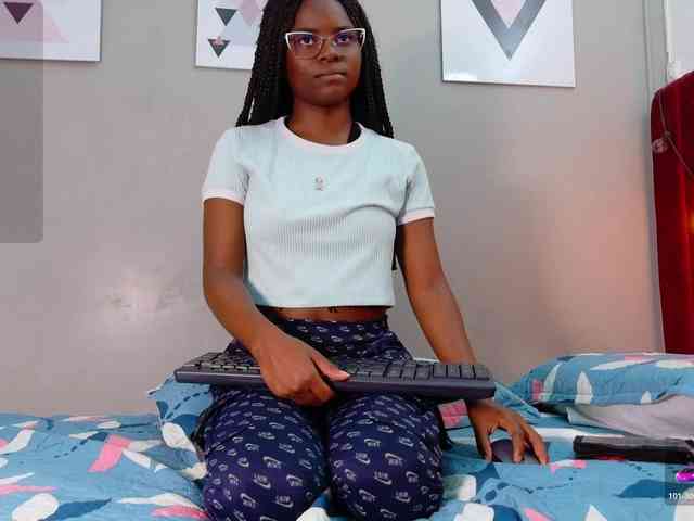 cutielittleebonyy webcam