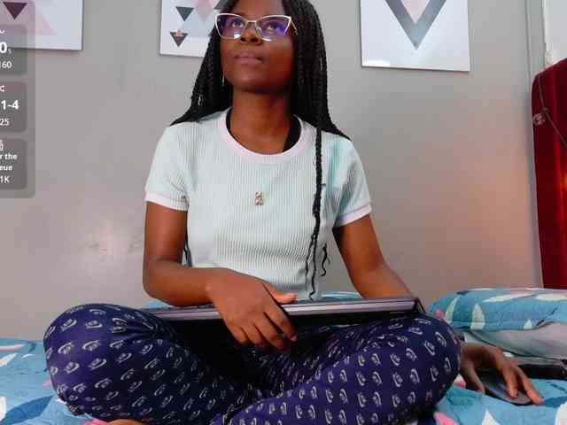 cutielittleebonyy webcam