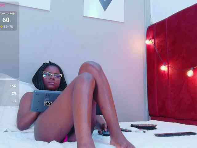 cutielittleebonyy webcam