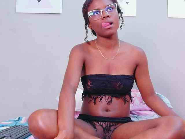 Модель: cutielittleebonyy