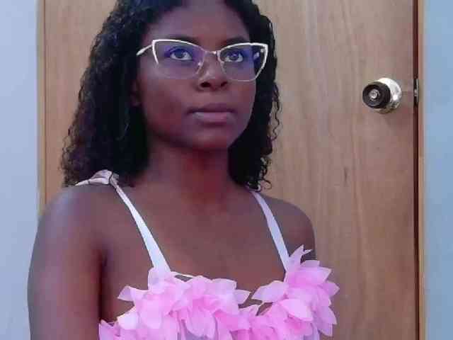 cutielittleebonyy