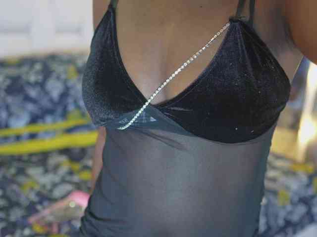 cutielittleebonyy webcam