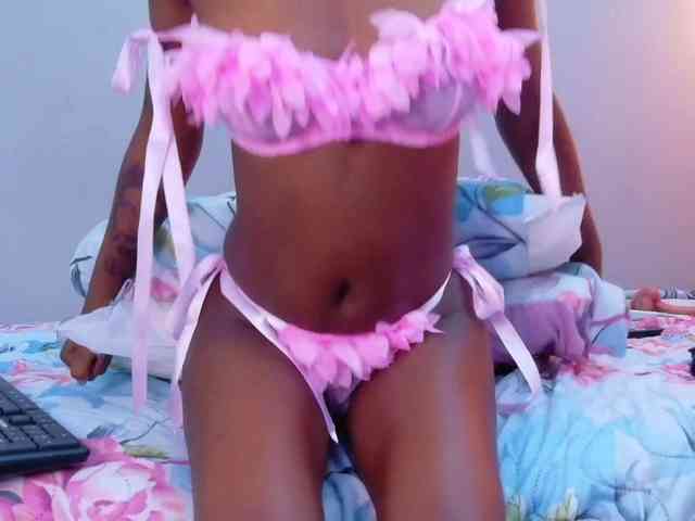 cutielittleebonyy