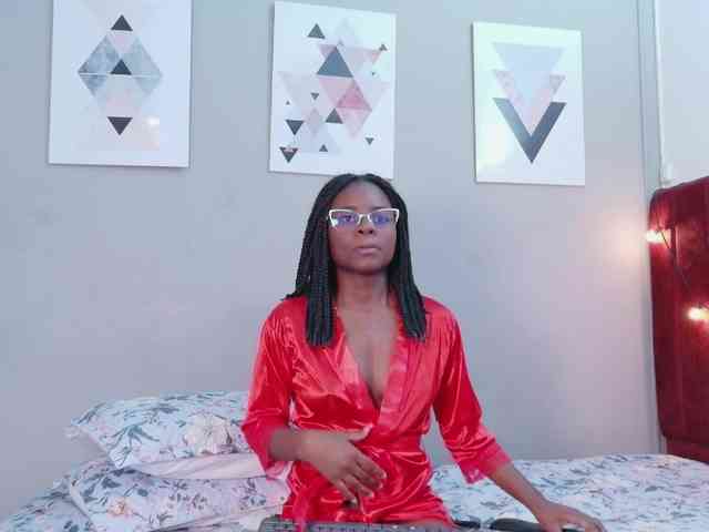 cutielittleebonyy webcam