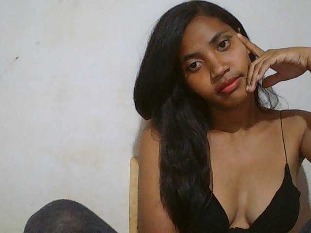 Eva-011 live cam on BongaCams